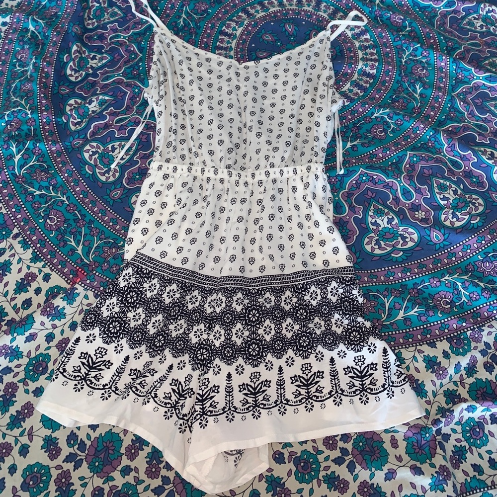 adorable romper!! NEVER WORN